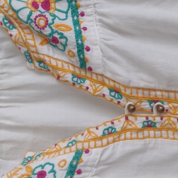 Anthropologies Amika + Kin bisbee embroidered blouse size 10 - Picture 3 of 9